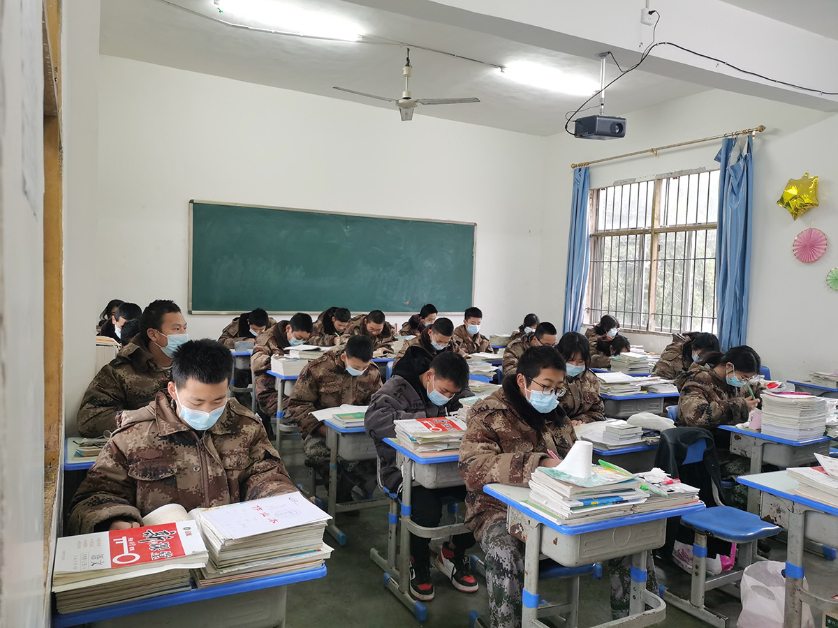 四川全封闭式管理学校​：孩子应具备哪些主观能动性？